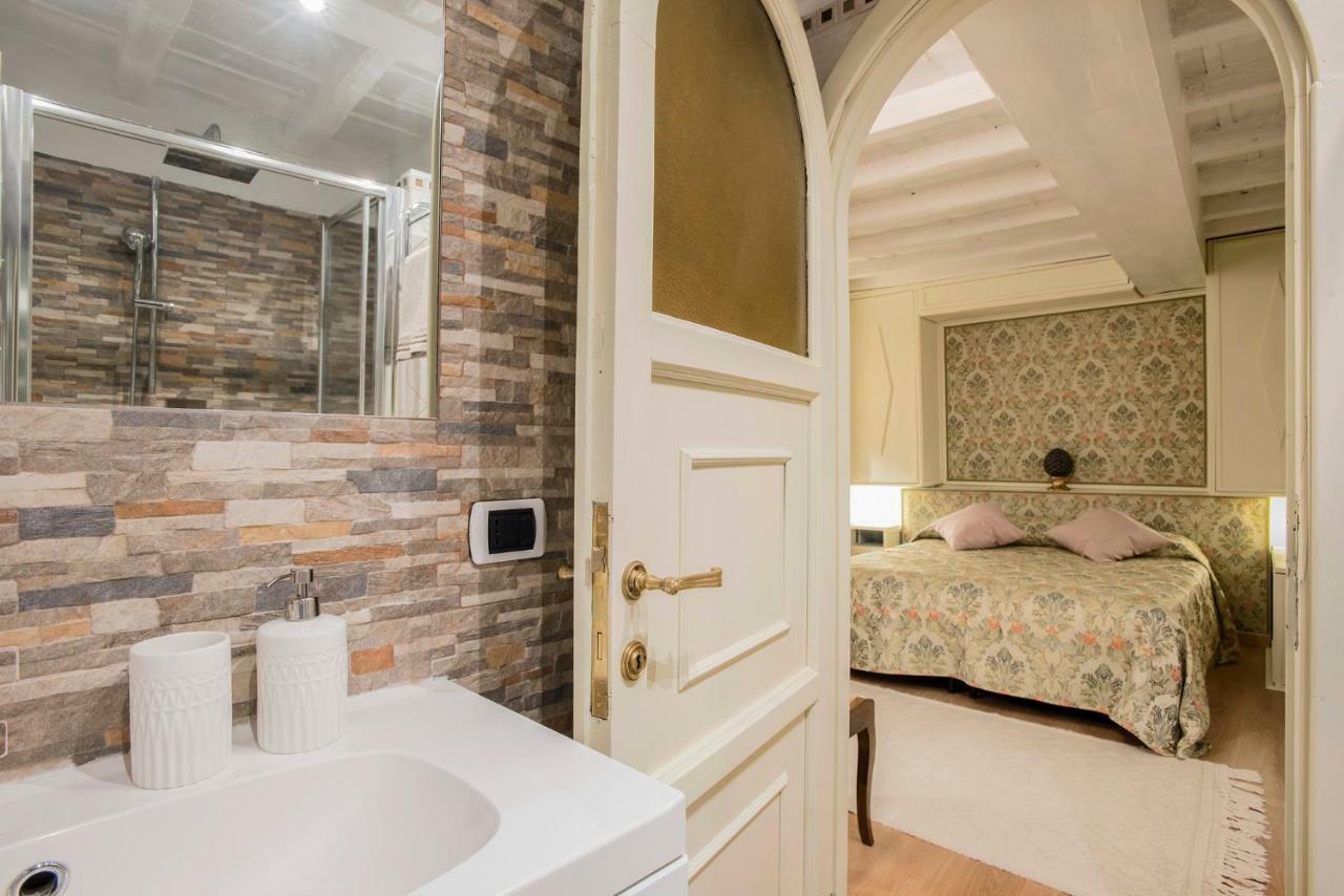 Trevinestrome - Exclusive Trevi Fountain View Apartment Bagian luar foto